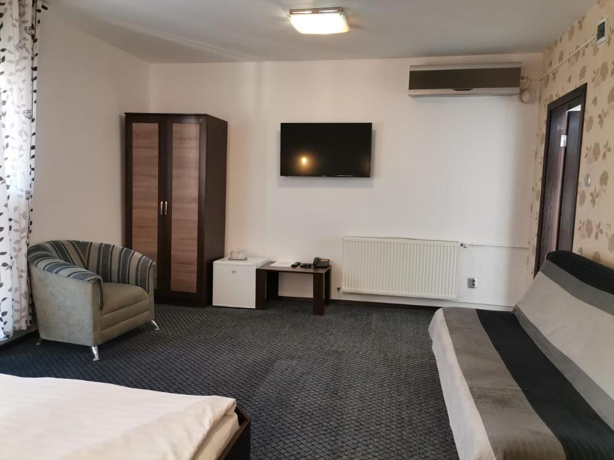 Motel Davios Targu Jiu Ngoại thất bức ảnh