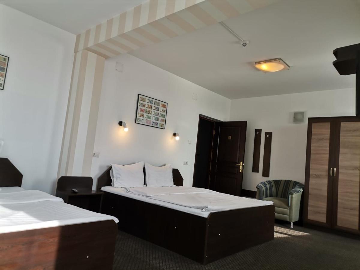 Motel Davios Targu Jiu Ngoại thất bức ảnh