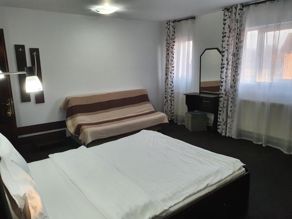 Motel Davios Targu Jiu Ngoại thất bức ảnh