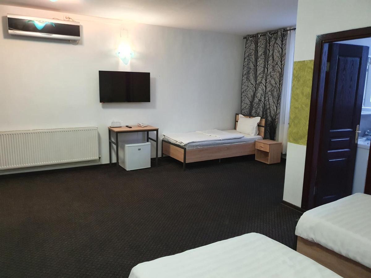 Motel Davios Targu Jiu Ngoại thất bức ảnh