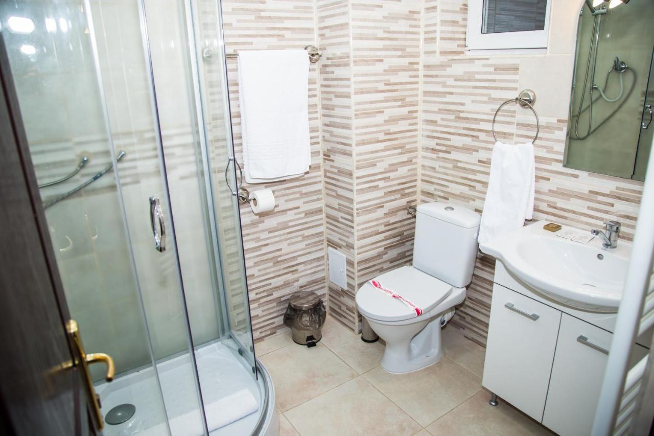 Motel Davios Targu Jiu Ngoại thất bức ảnh