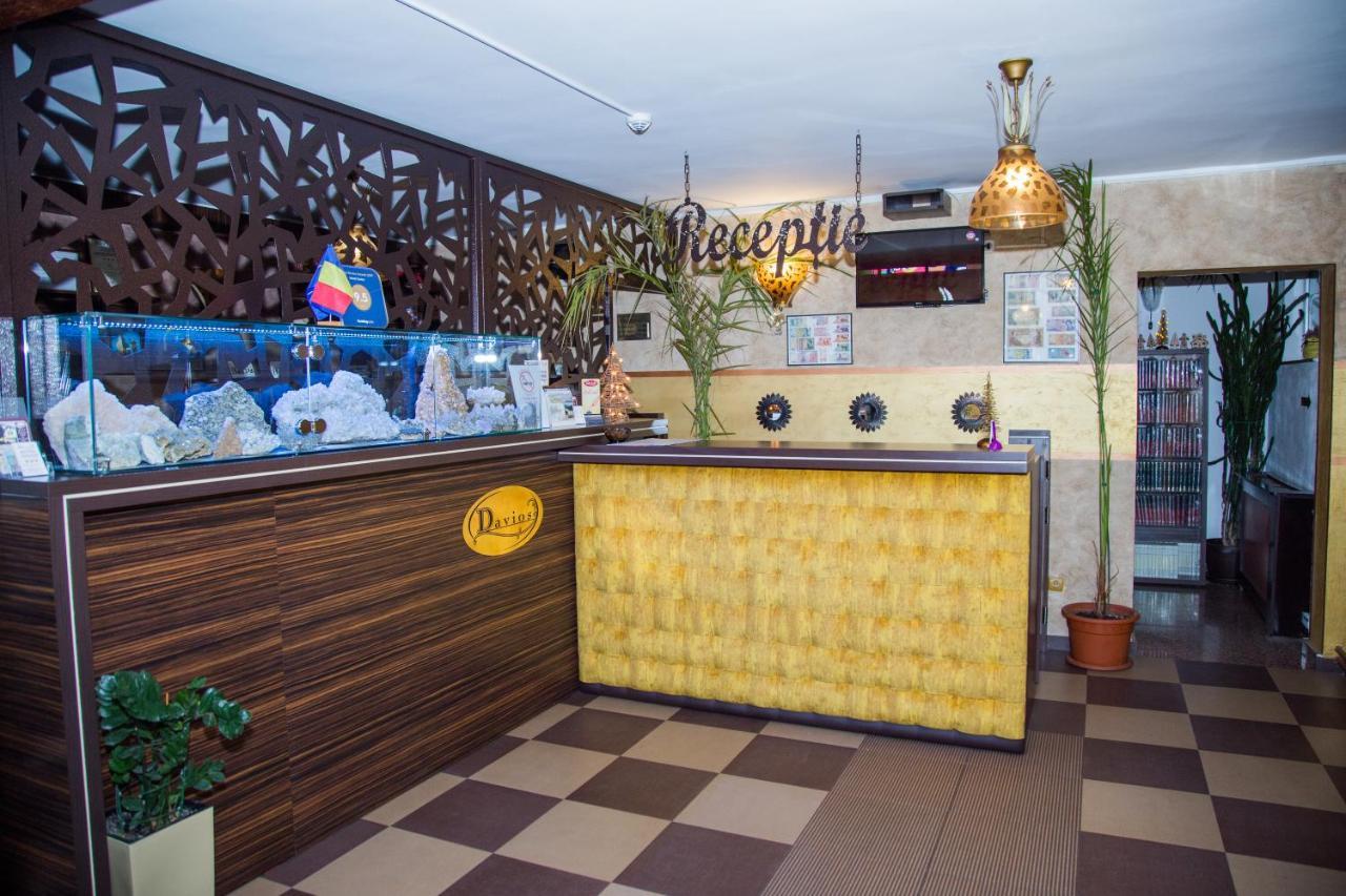 Motel Davios Targu Jiu Ngoại thất bức ảnh