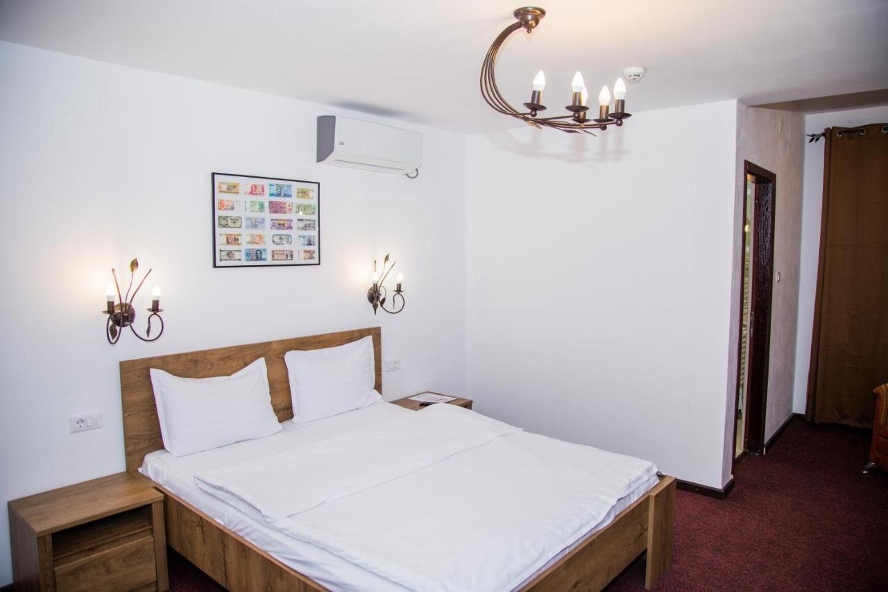 Motel Davios Targu Jiu Ngoại thất bức ảnh